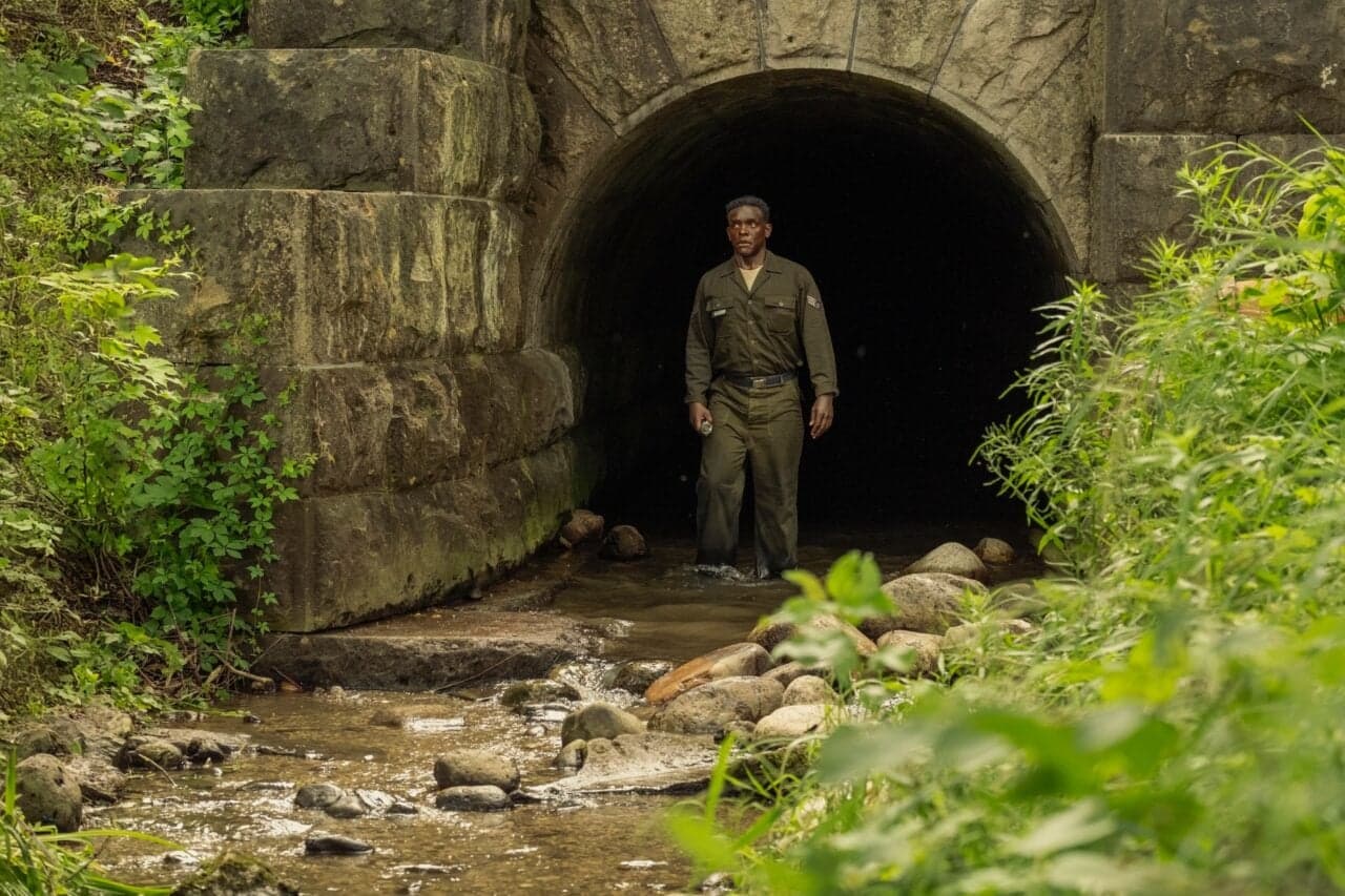 A Caixa Aterrorizante de Hallorann em ‘It: Welcome to Derry’ Vai Te Dar Pesadelos? Descobrimos!